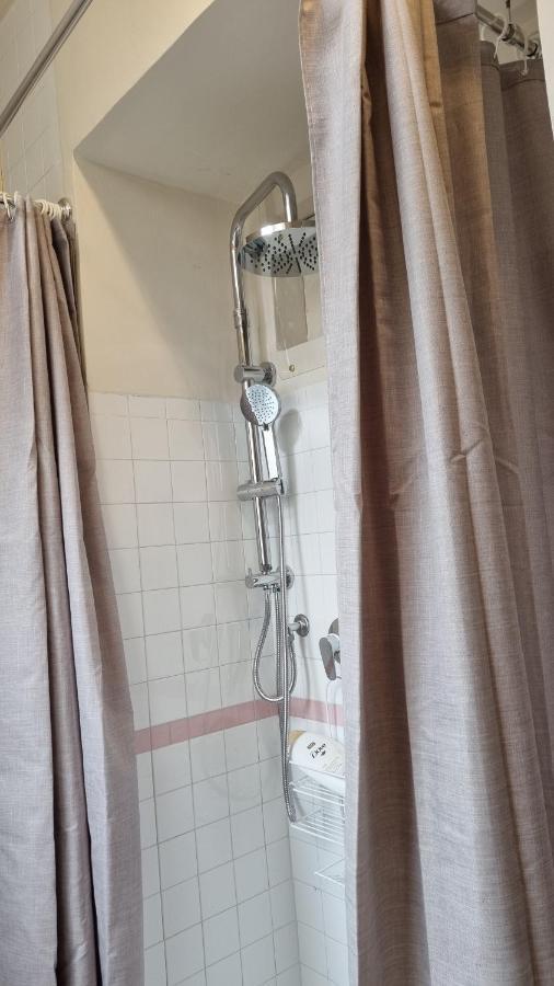 Leonardo Home Caserta Eksteriør billede